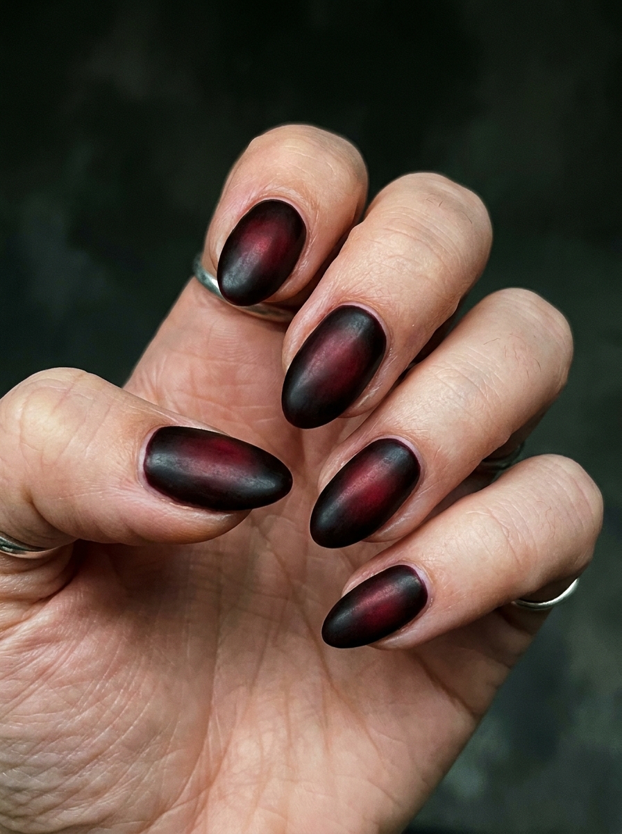 Vampire Aura Nails als Vampire Nägel Inspiration 2026